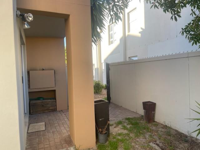 1 Bedroom Property for Sale in Gordons Bay Western Cape